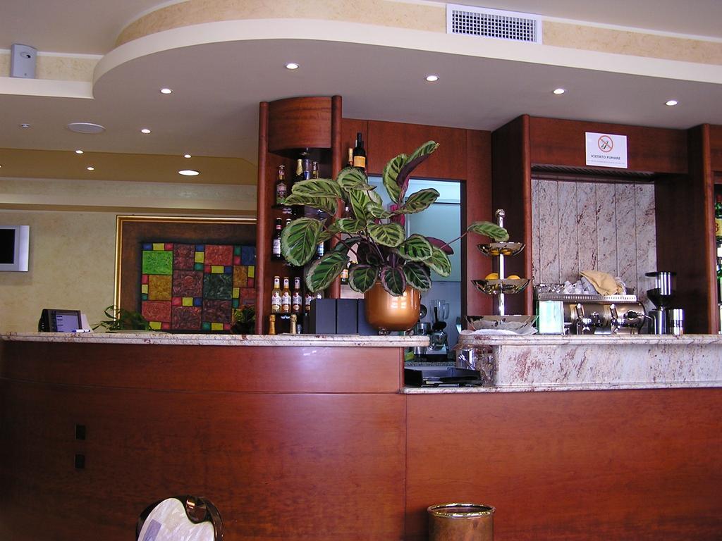 Hotel Mistral Portoscuso Exteriör bild